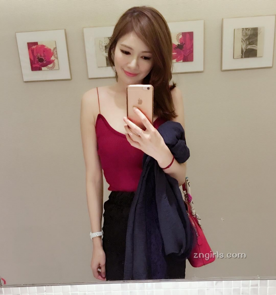 美女空姐Yu Ting Chen比基尼自拍性感迷人