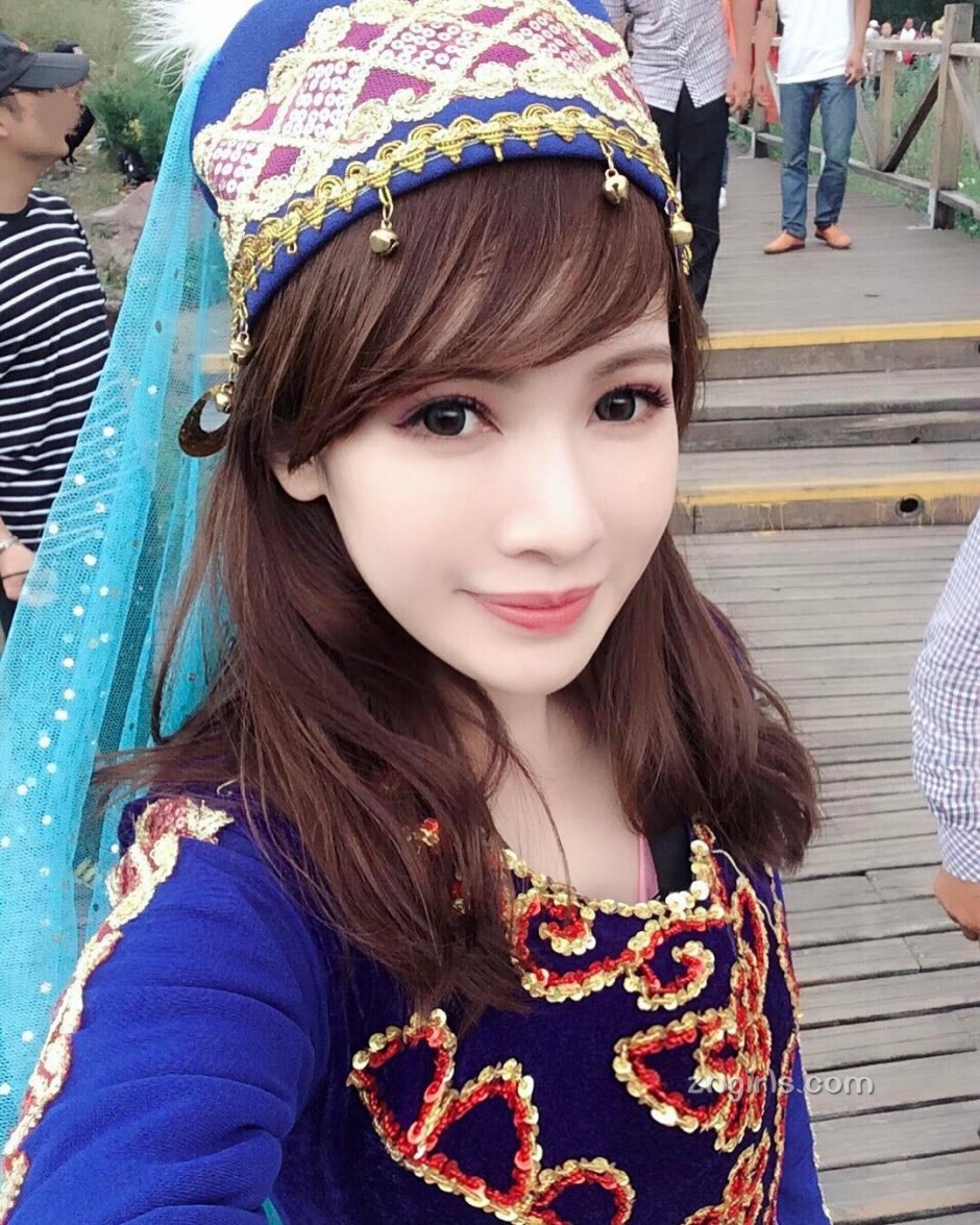 美女空姐Yu Ting Chen比基尼自拍性感迷人