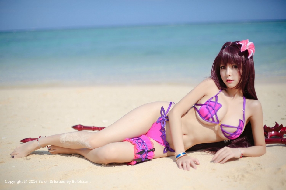 波萝社夏美酱性感比基尼写真火辣诱人