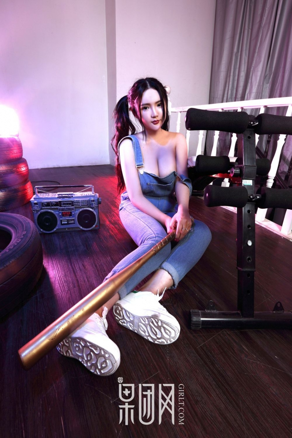 性感美女Kitty梓熙护士装写真诱惑十足