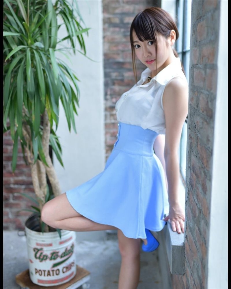 日本美少女南野きり清纯私房照