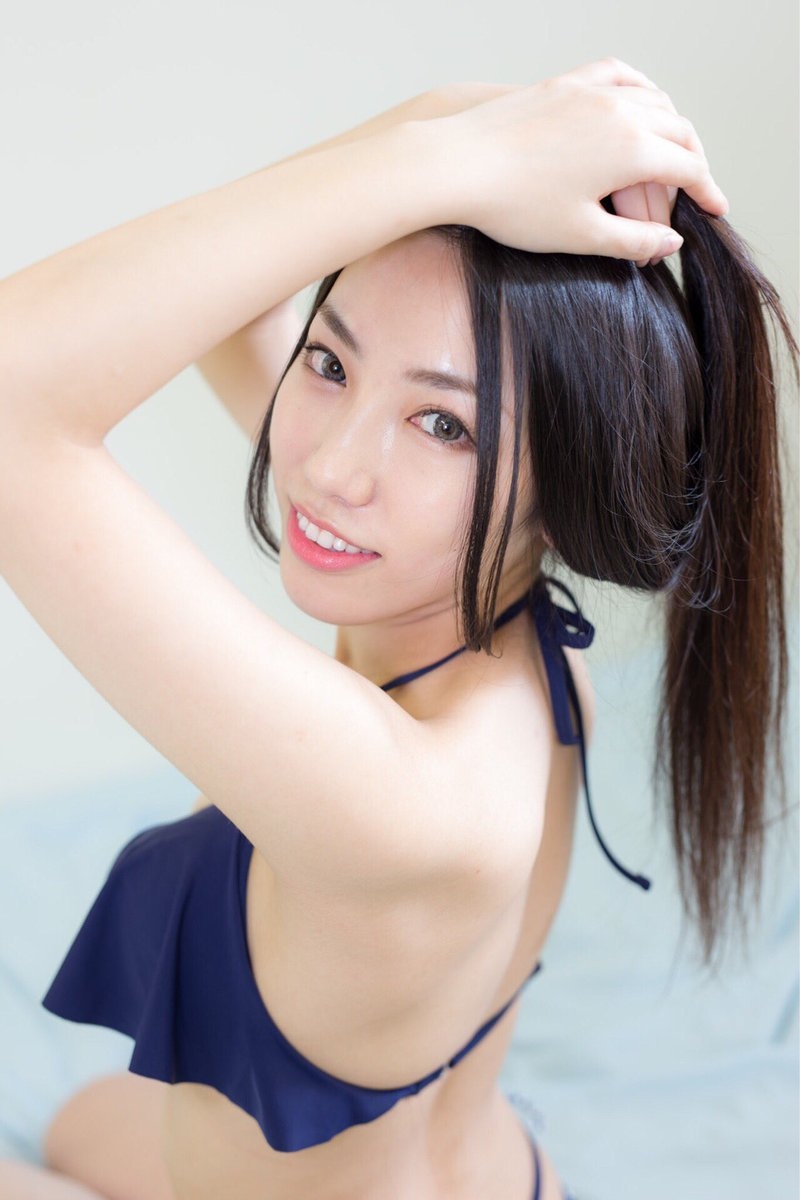 美女模特神美Raina豹纹比基尼私房写真