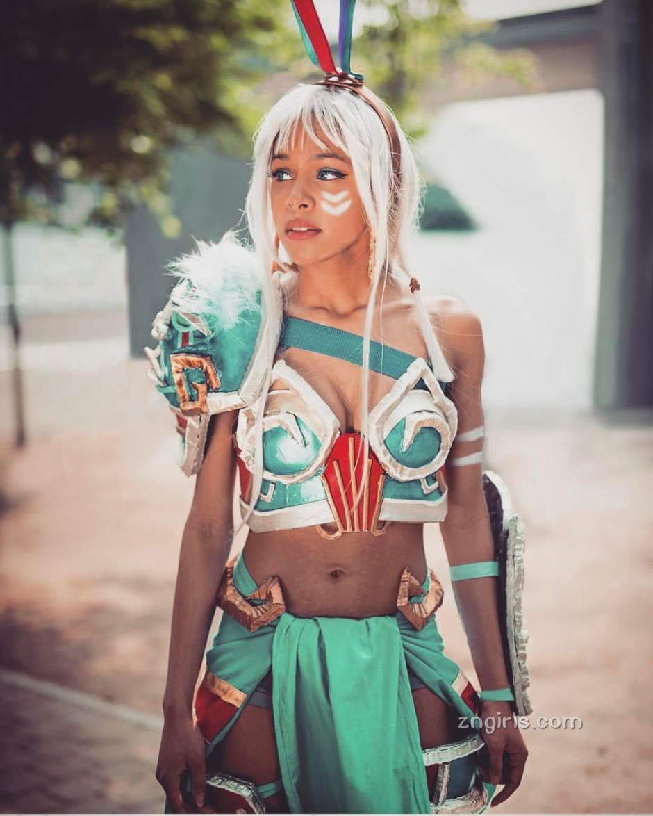 cosplay美女Jessica Nigri性感写真图片