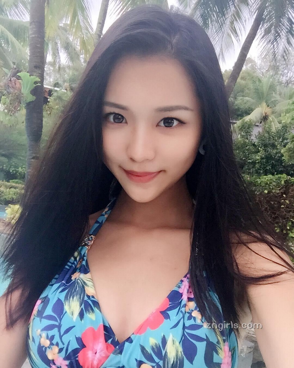 美女模特赵雨晴私房写真清纯迷人