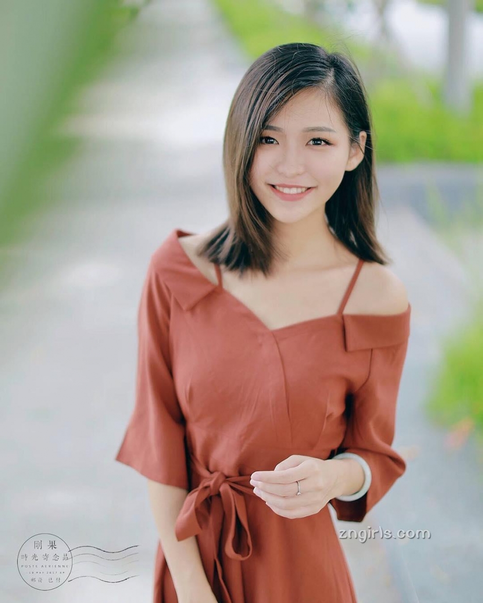 美女模特赵雨晴私房写真清纯迷人