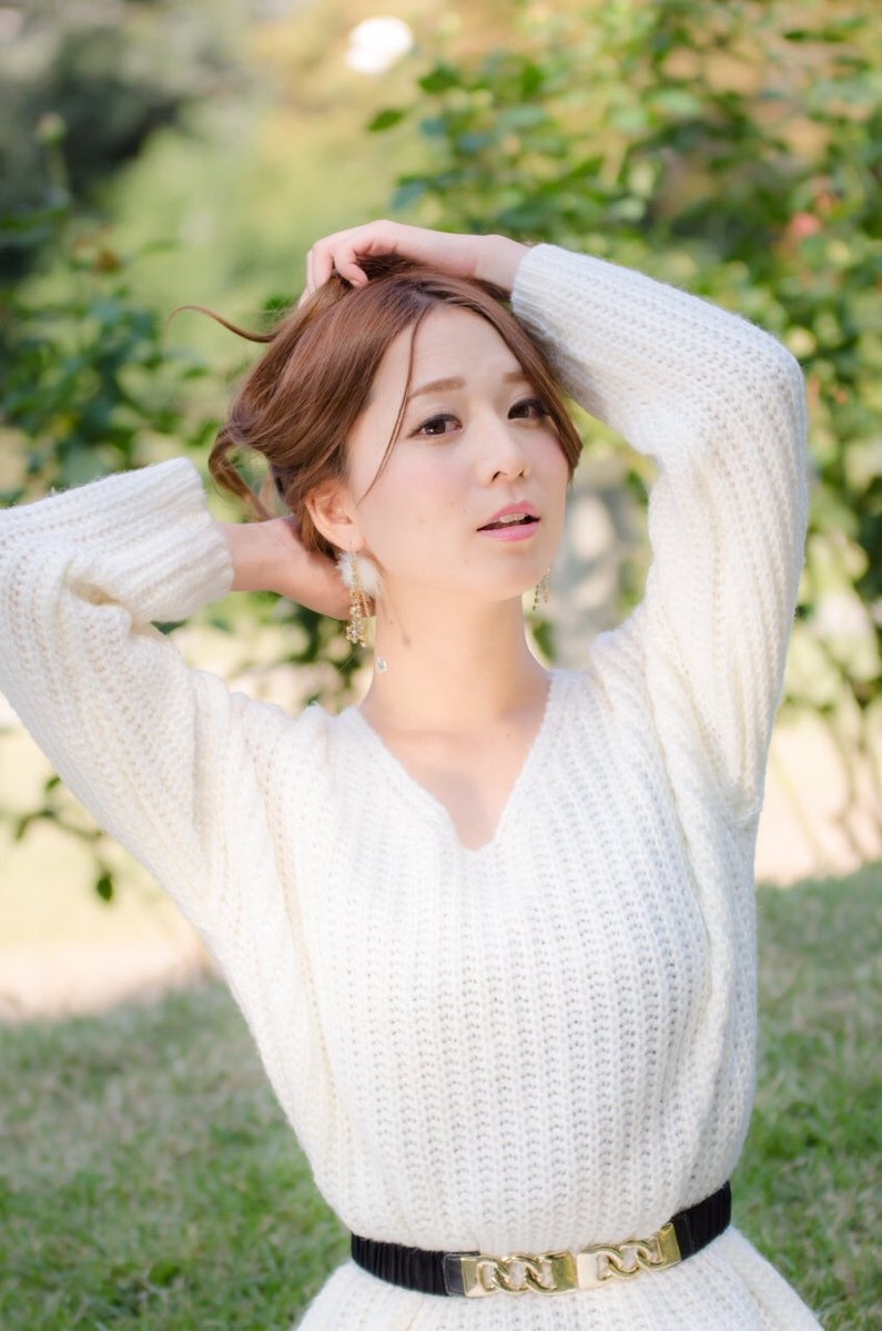 日本赛车女郎堀尾实咲私房写真图片