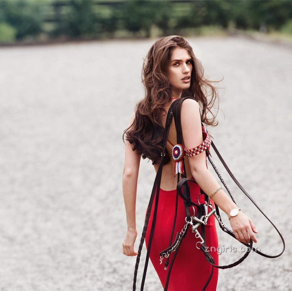 混血美女Perrie Kap私房写真图片