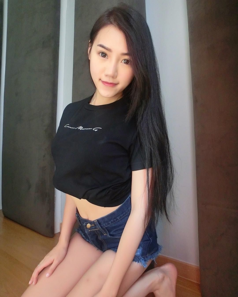 大马美女Michttano私房自拍照甜美迷人