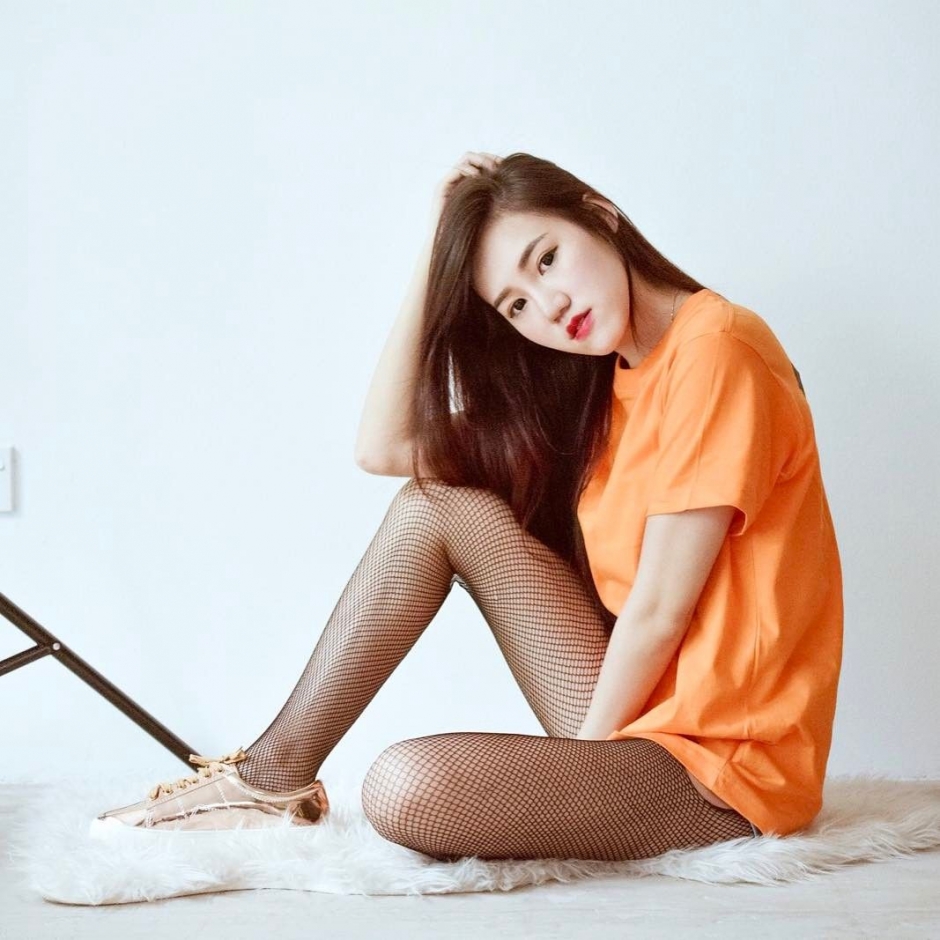 大马美女Michttano私房自拍照甜美迷人