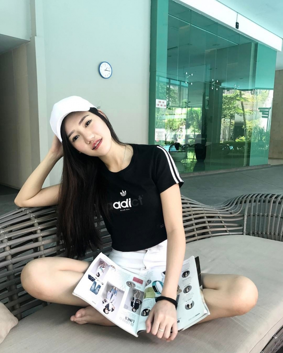 大马美女Michttano私房自拍照甜美迷人