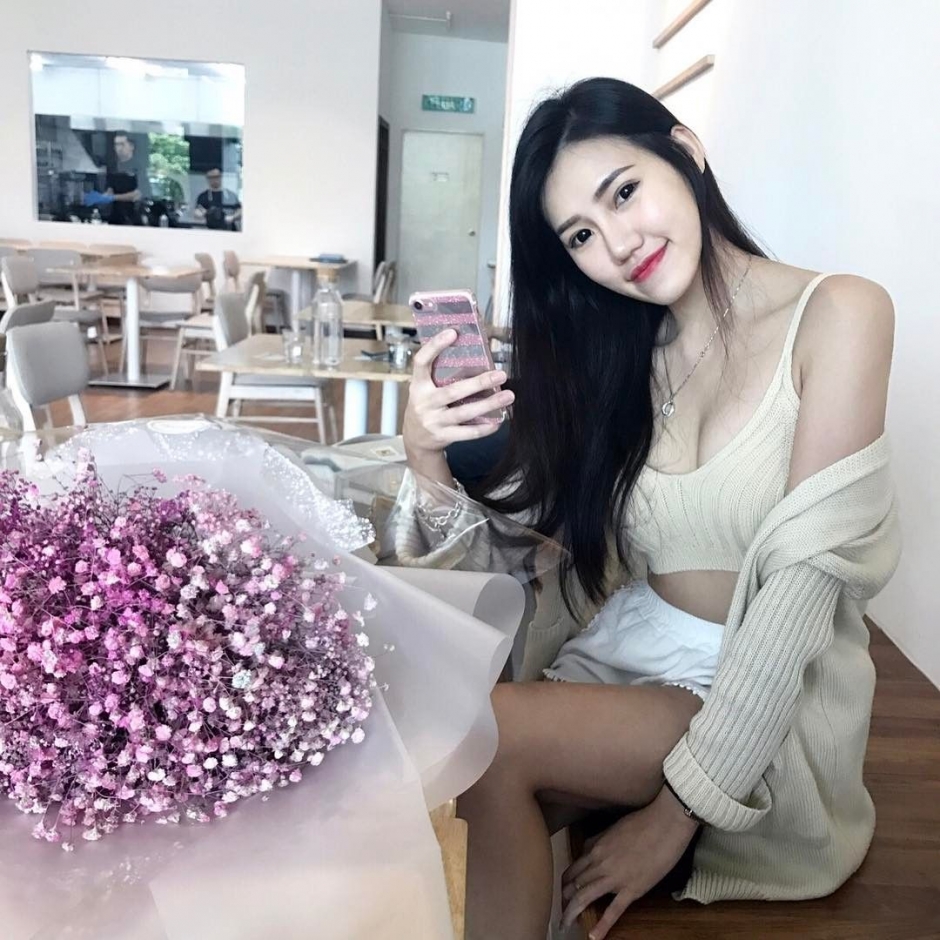 大马美女Michttano私房自拍照甜美迷人