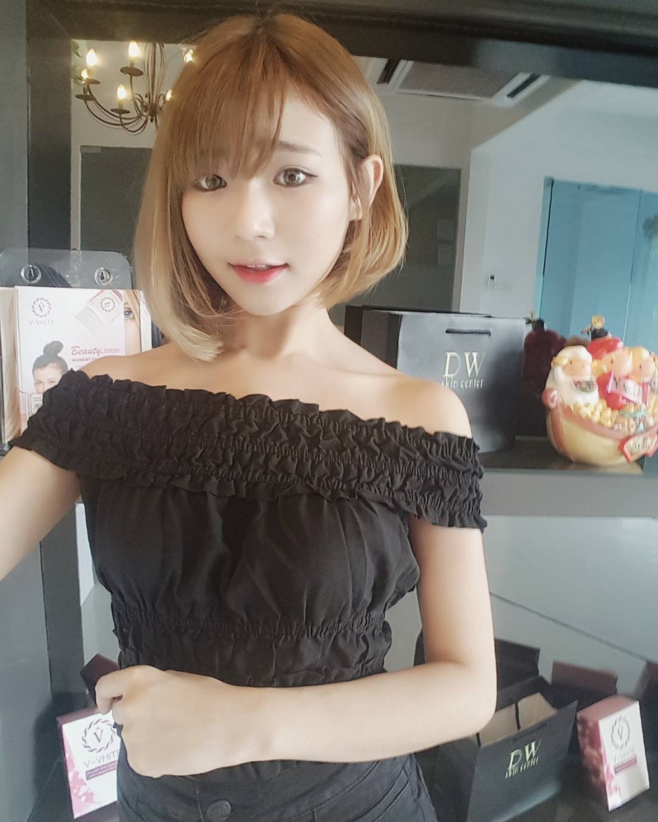 美女萝莉Sylvia Tan比基尼写真图片