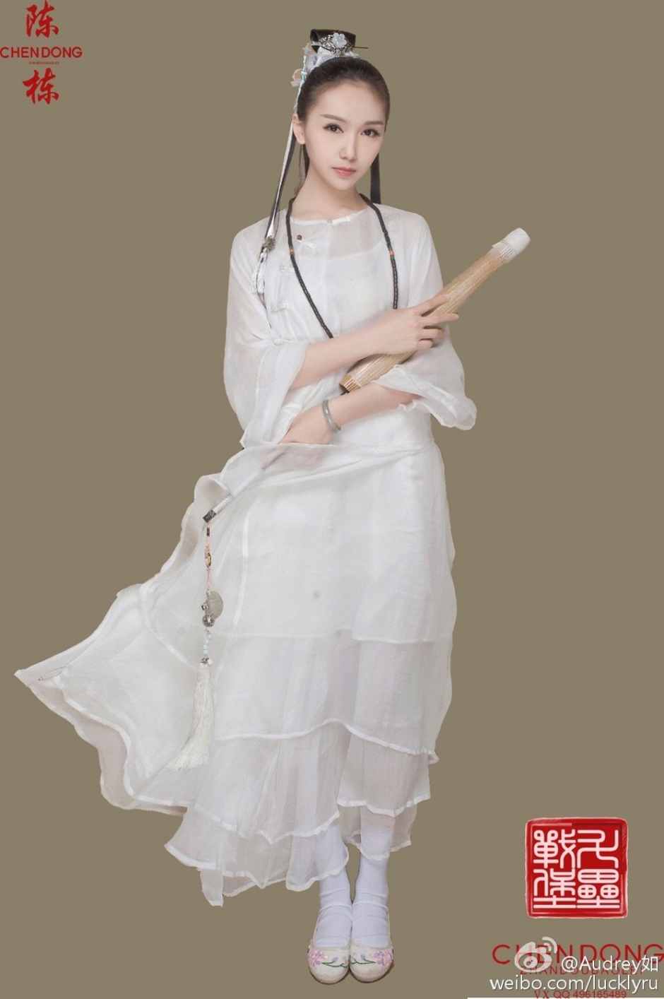 古装美女Audrey如户外写真气质迷人