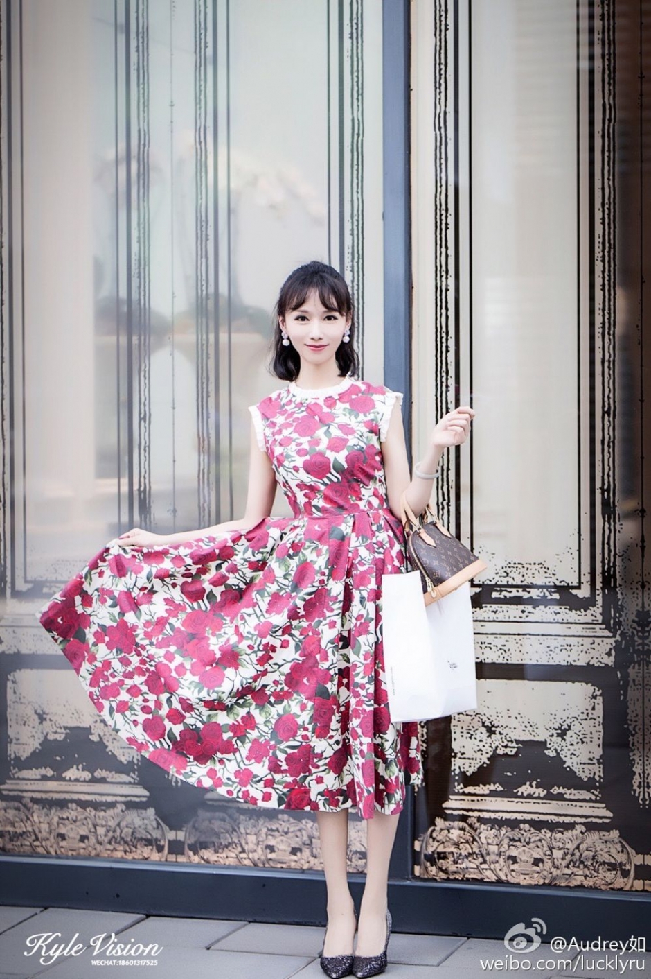 气质美女展如唯美家居写真女神范十足