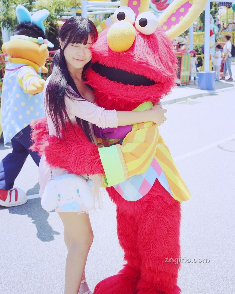 可爱美少女郭紓婷私房清纯写真酥胸诱人