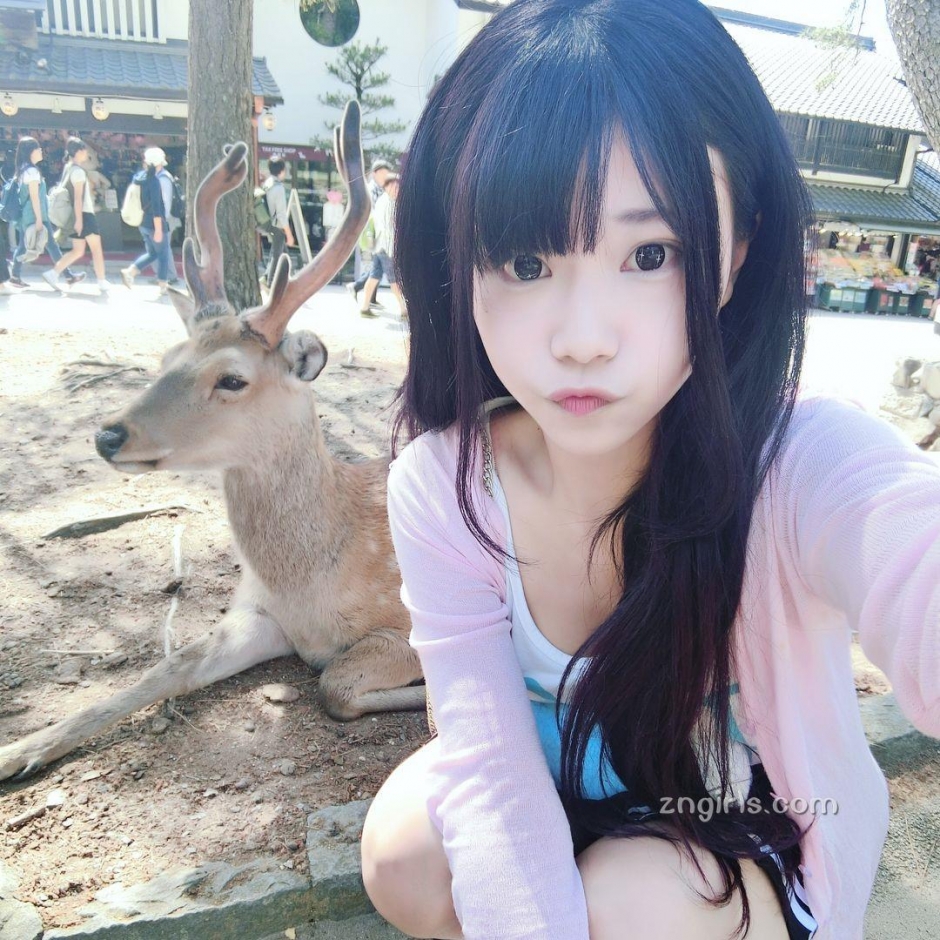 可爱美少女郭紓婷私房清纯写真酥胸诱人