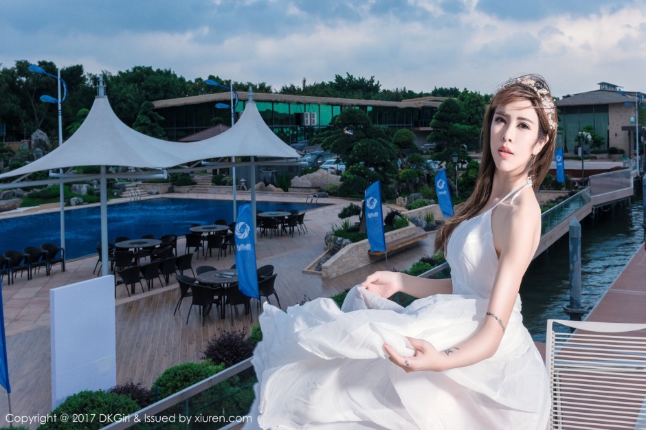 性感女神蔡乐儿比基尼写真秀极致身材