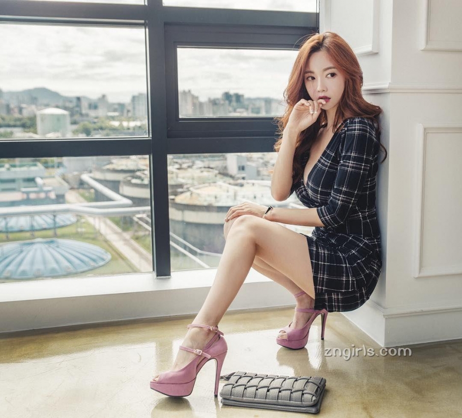 韩国模特慧美街拍写真气质迷人