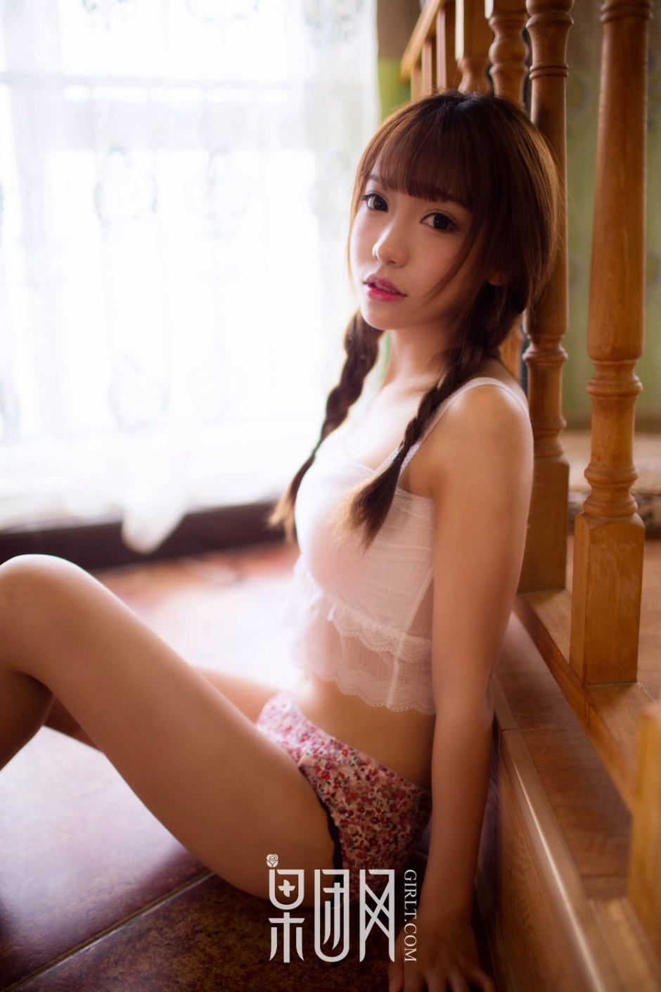 美女萝莉私房内衣写真可爱迷人