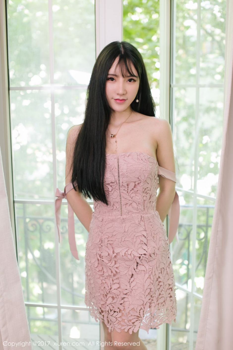 美女模特周于希比基尼私房写真