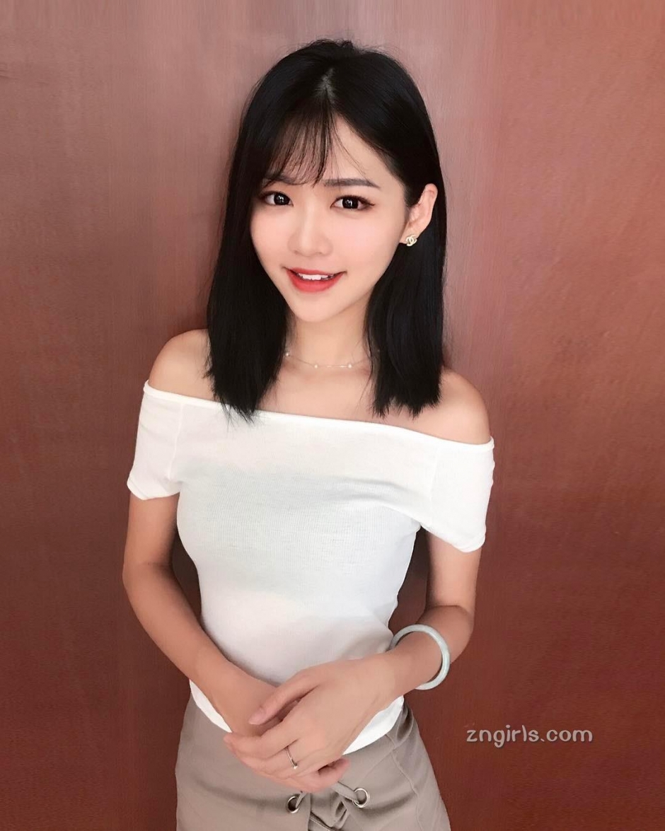 美女模特赵雨晴清纯私房写真