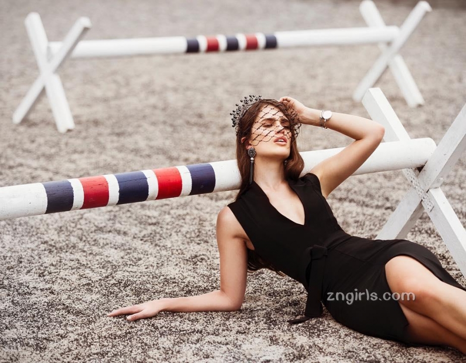 澳希混血美女Perrie Kap街拍写真高挑迷人