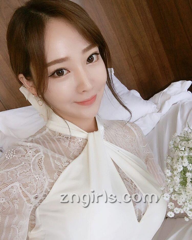 韩国模特珠妍街拍私房照长腿迷人