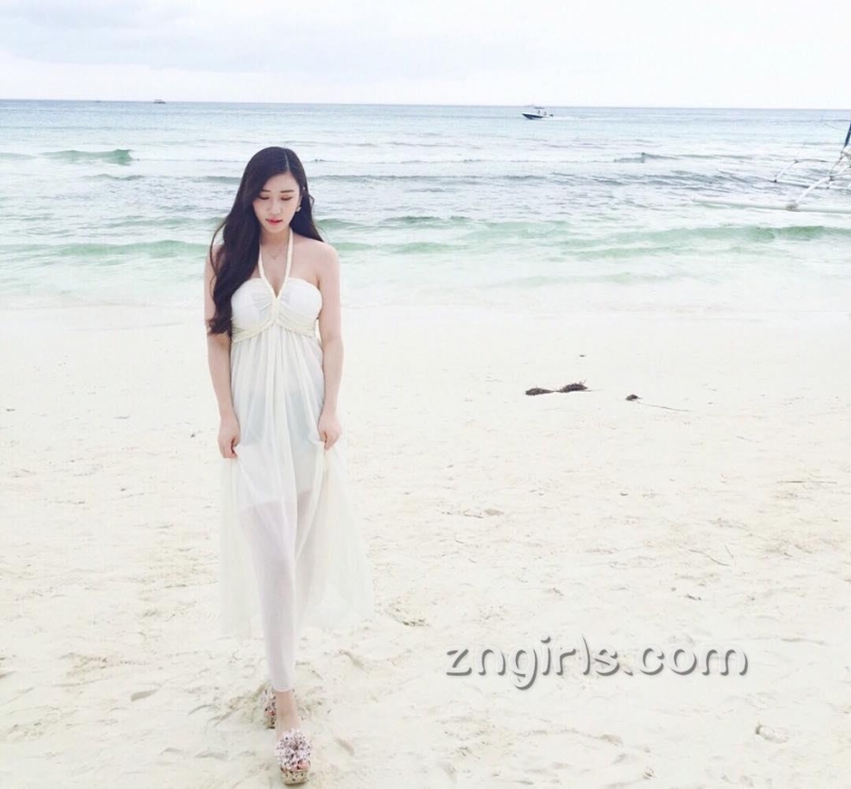 韩国美女Jin Yeyoung自拍美照气质迷人