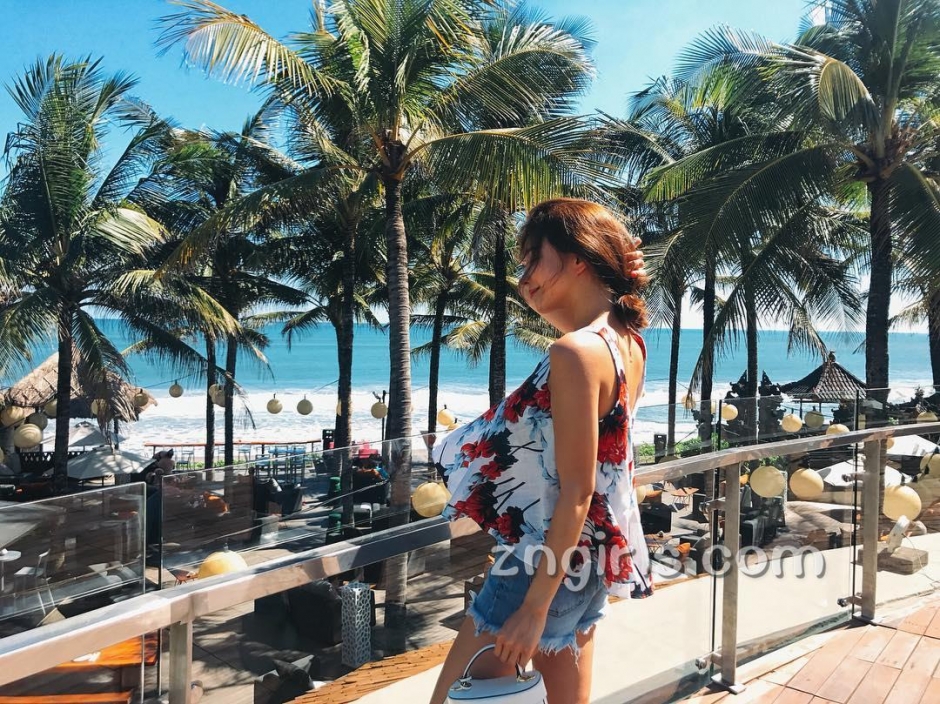 韩国模特池允美生活自拍照气质迷人