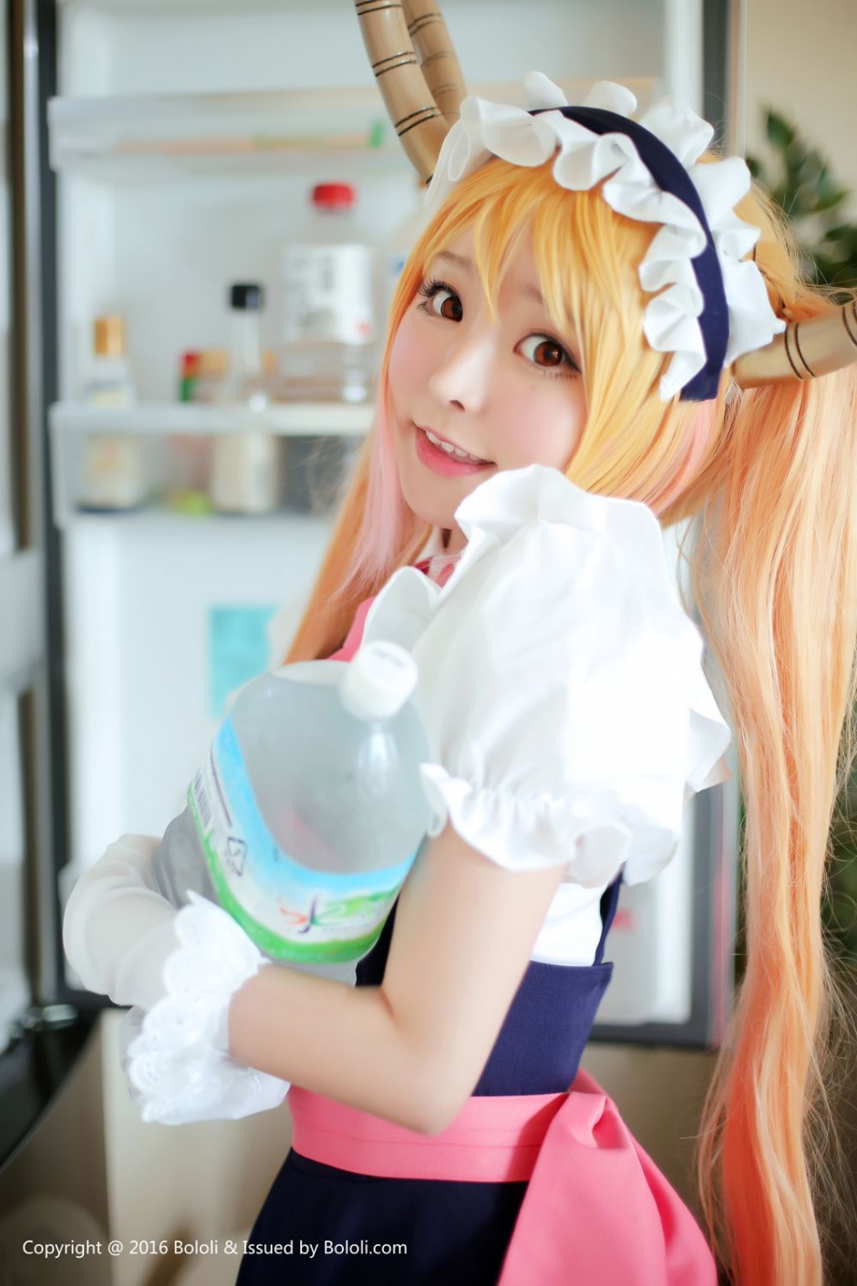 波萝社美女夏美酱cosplay写真巨乳诱人