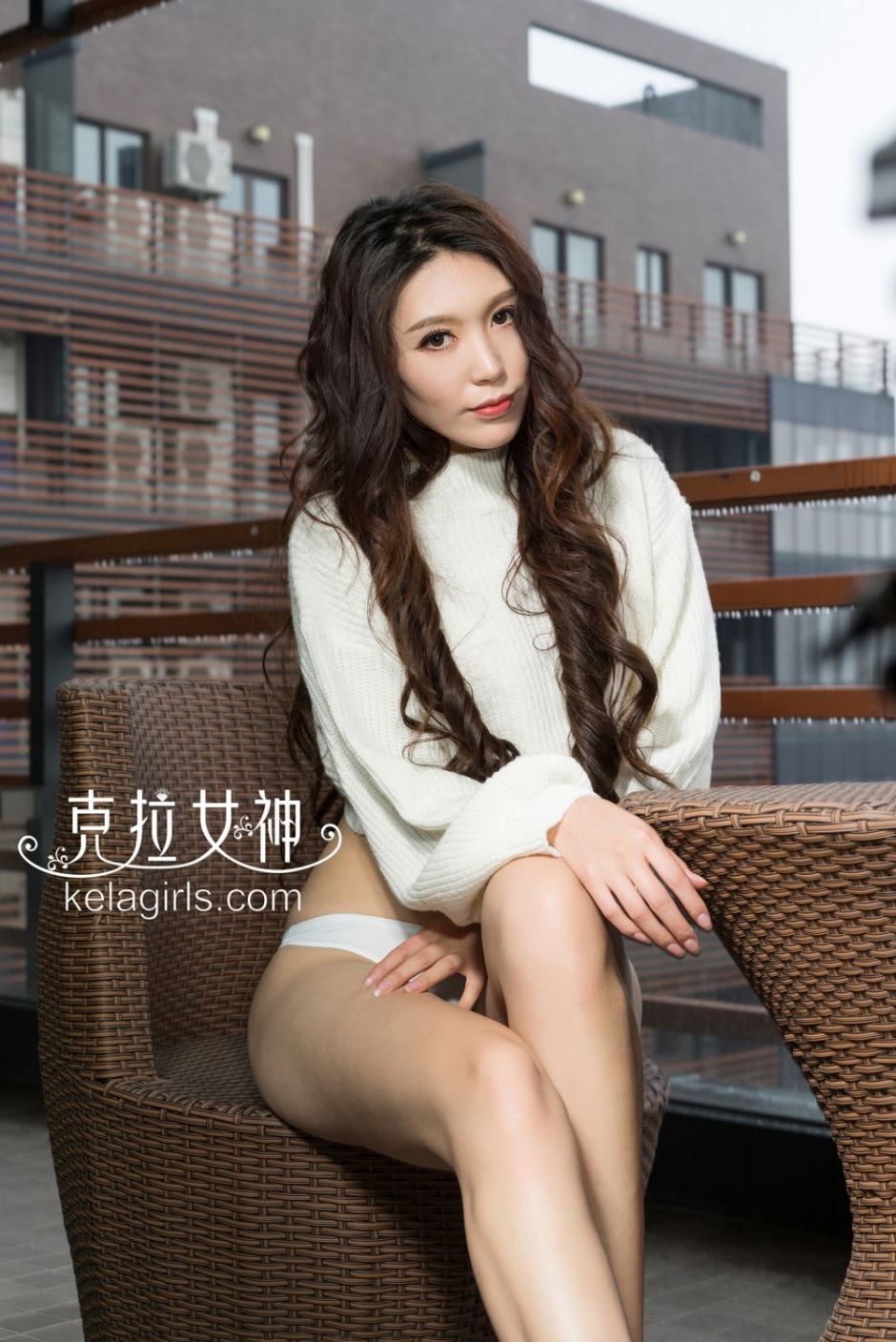 克拉女神模特薇薇私房写真长腿迷人