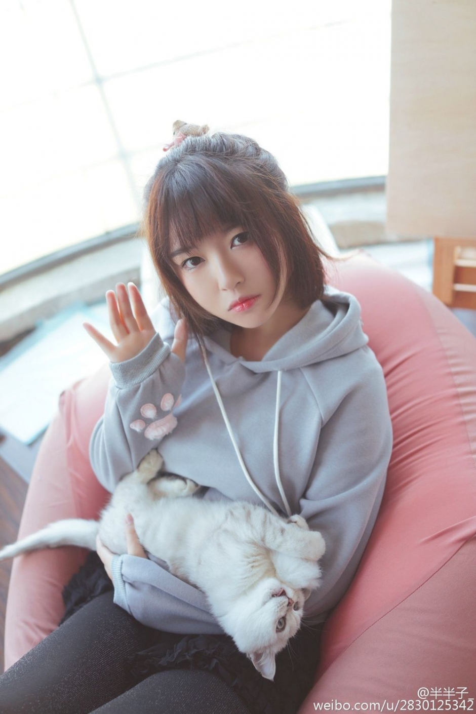 美女Coser半半子私房内衣写真