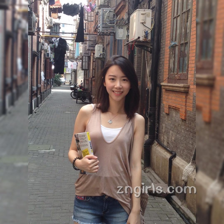 台湾美女校花杨宜臻生活自拍照