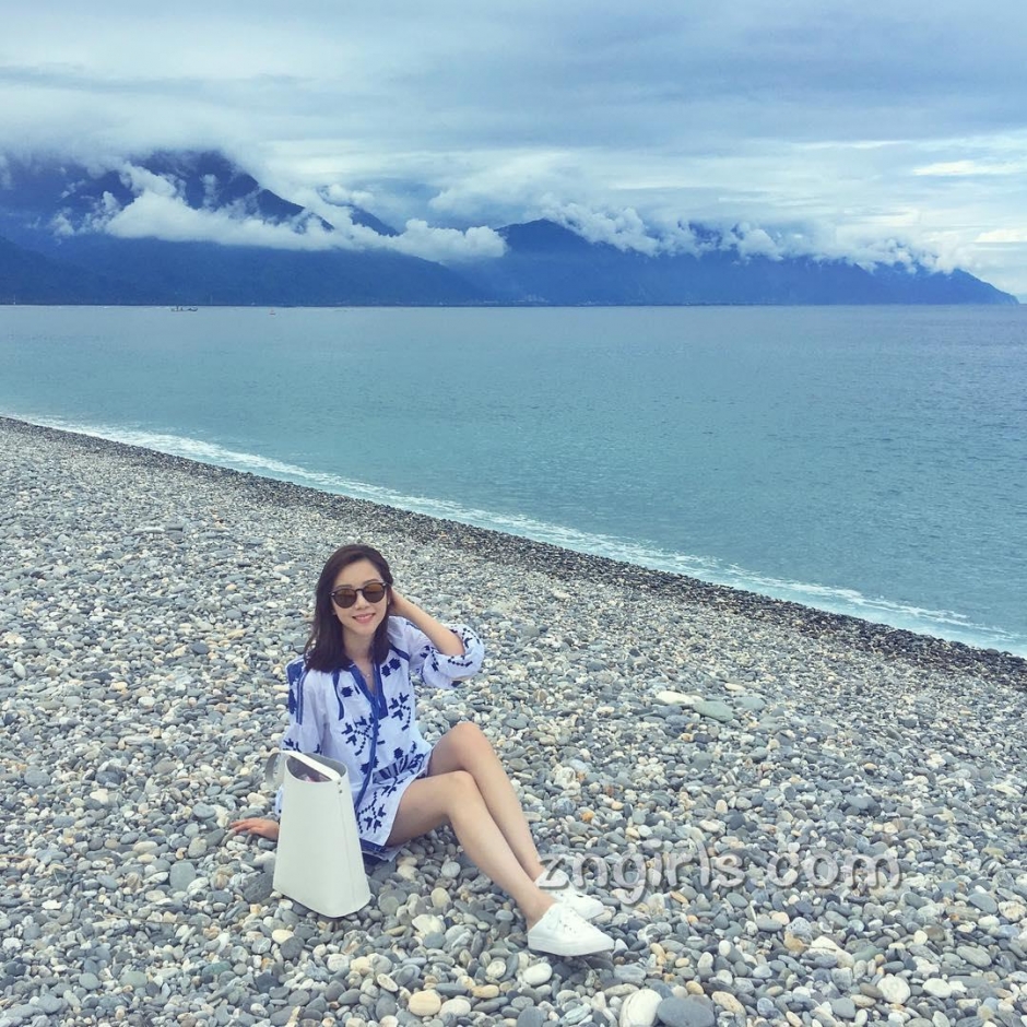 台湾美女校花杨宜臻生活自拍照