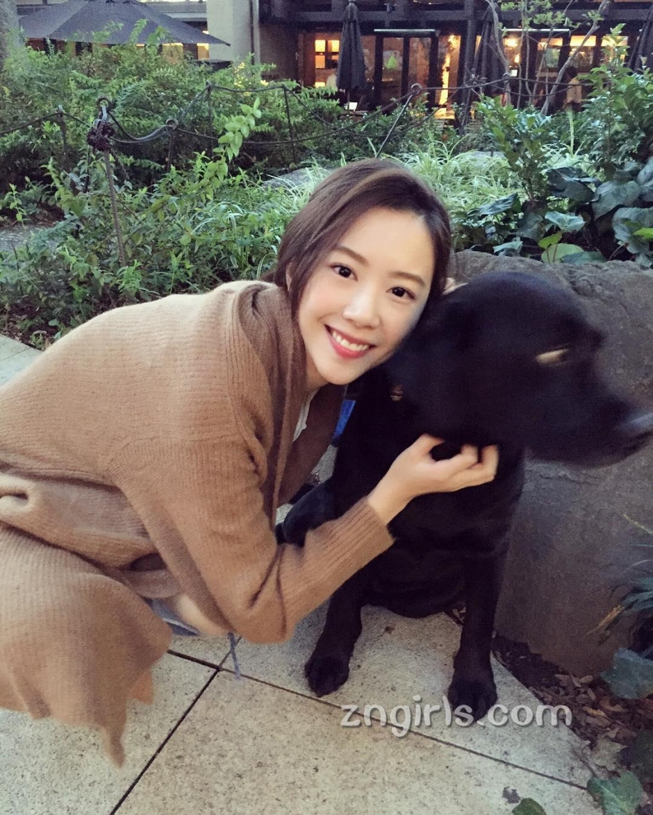 台湾美女校花杨宜臻生活自拍照