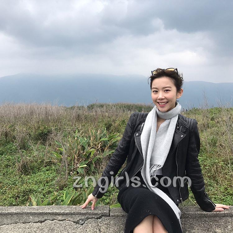台湾美女校花杨宜臻生活自拍照