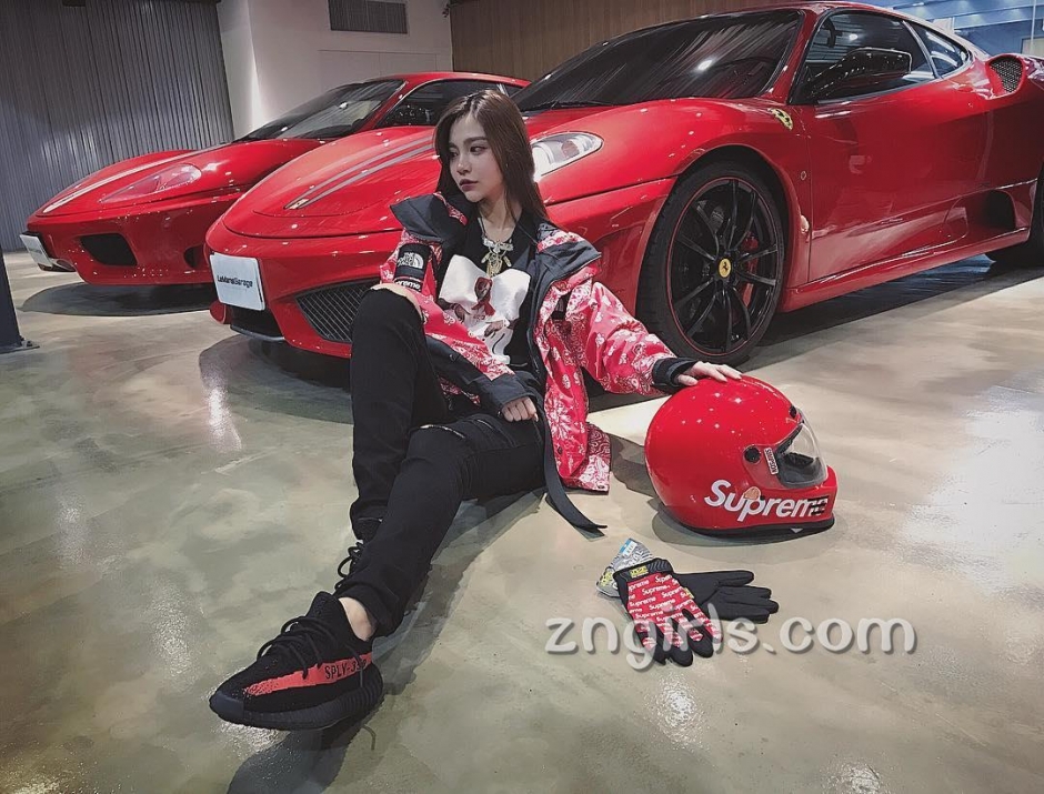 韩国美女徐熙真混搭私房照潮范十足