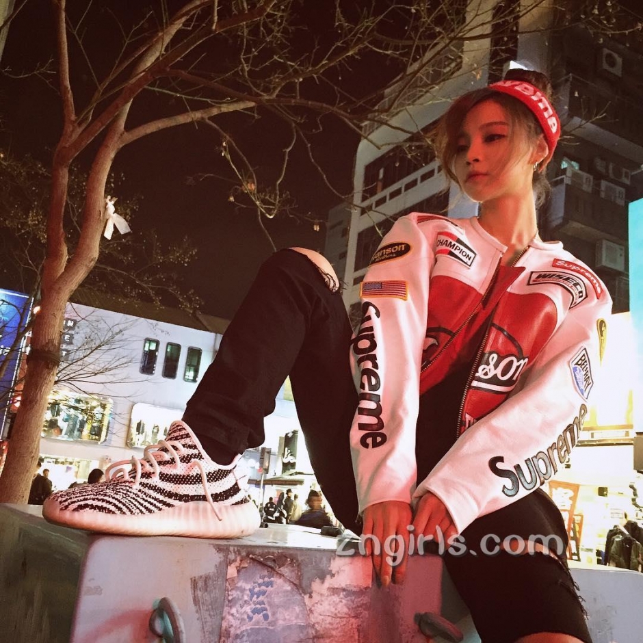 韩国美女徐熙真混搭私房照潮范十足