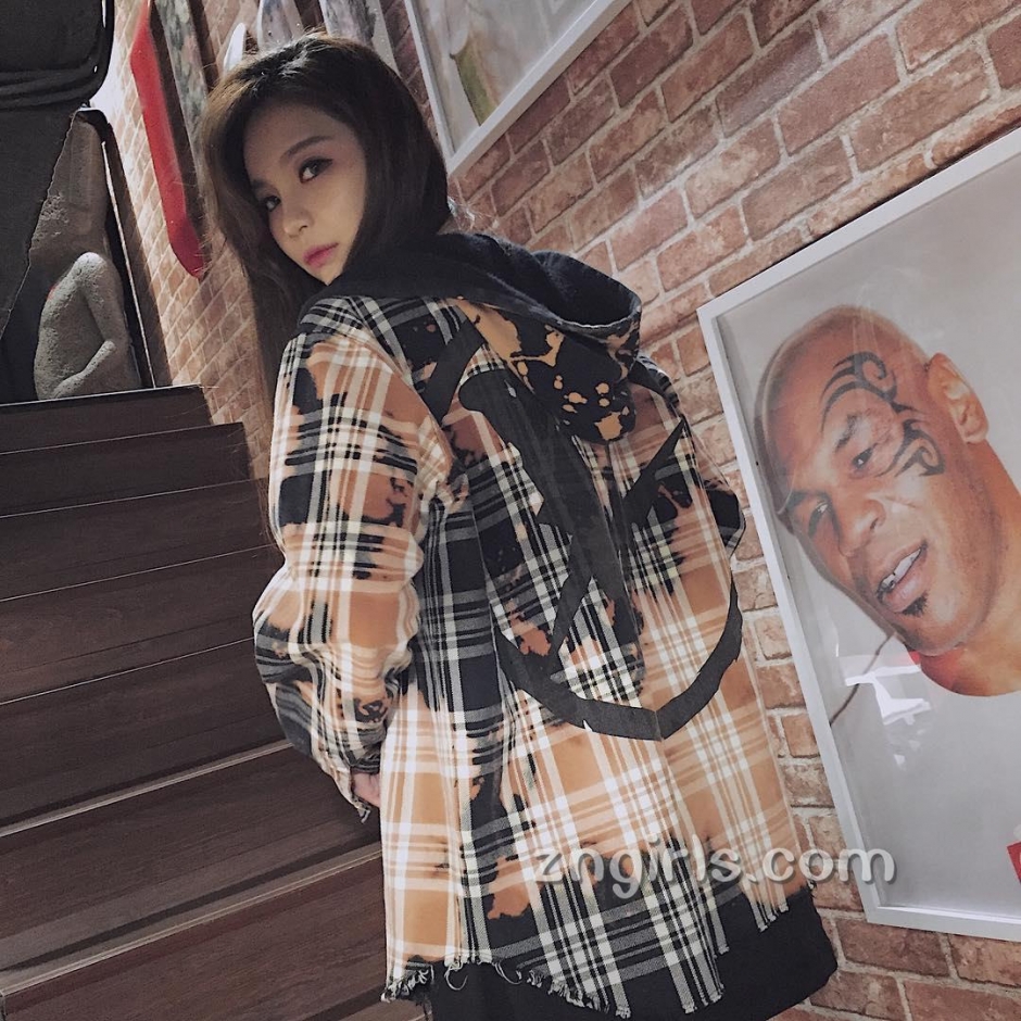 韩国美女徐熙真混搭私房照潮范十足