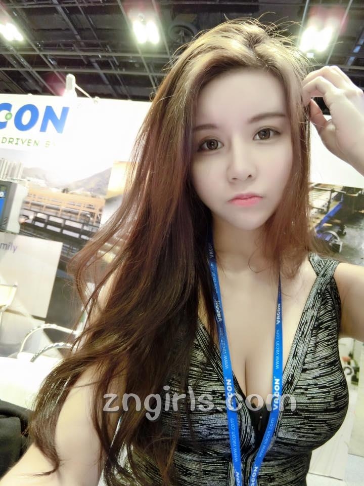 美女模特Winnie Choo性感内衣私房照