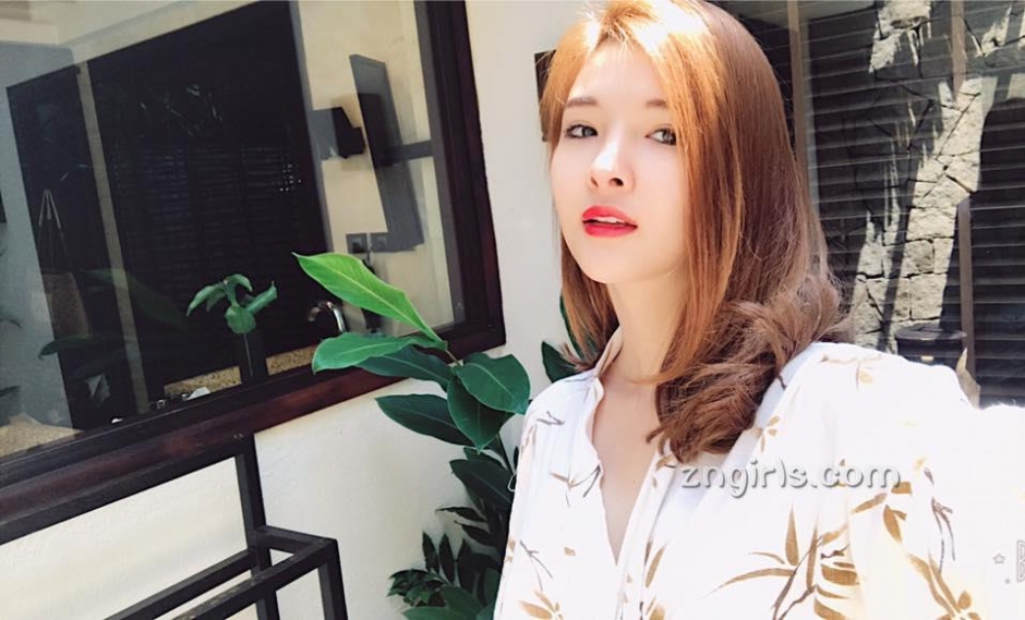 越南美女Jan Boutique生活美照气质迷人