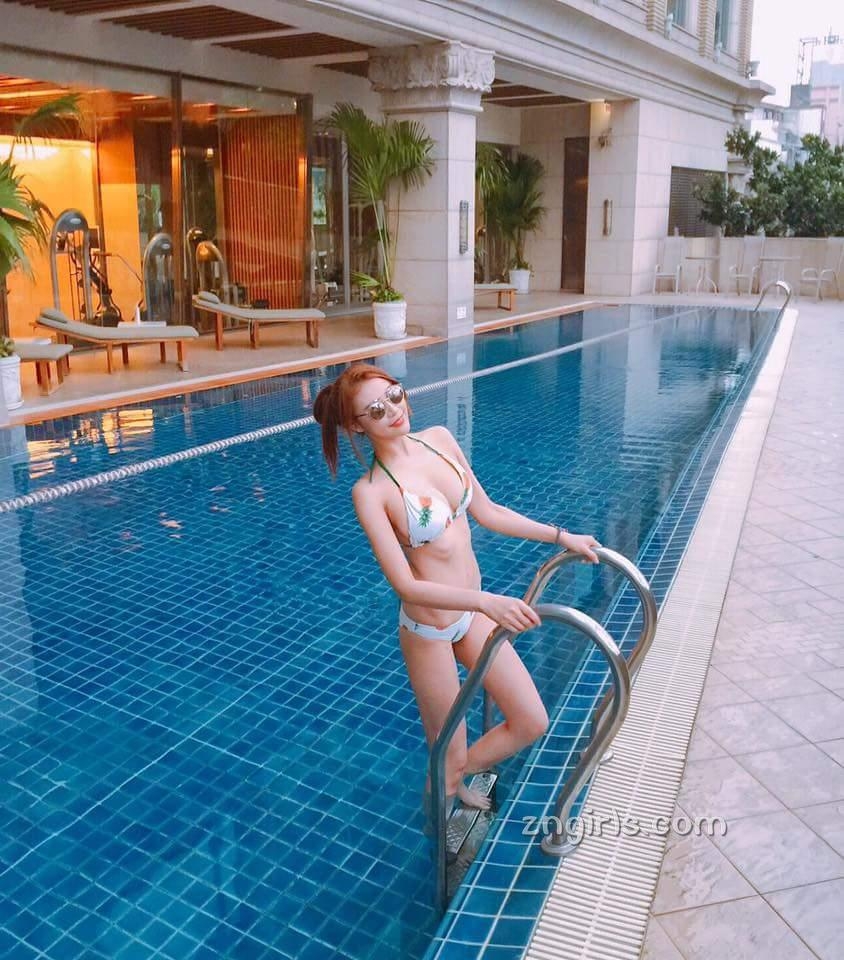 运动女神伊柔内衣私房照性感迷人