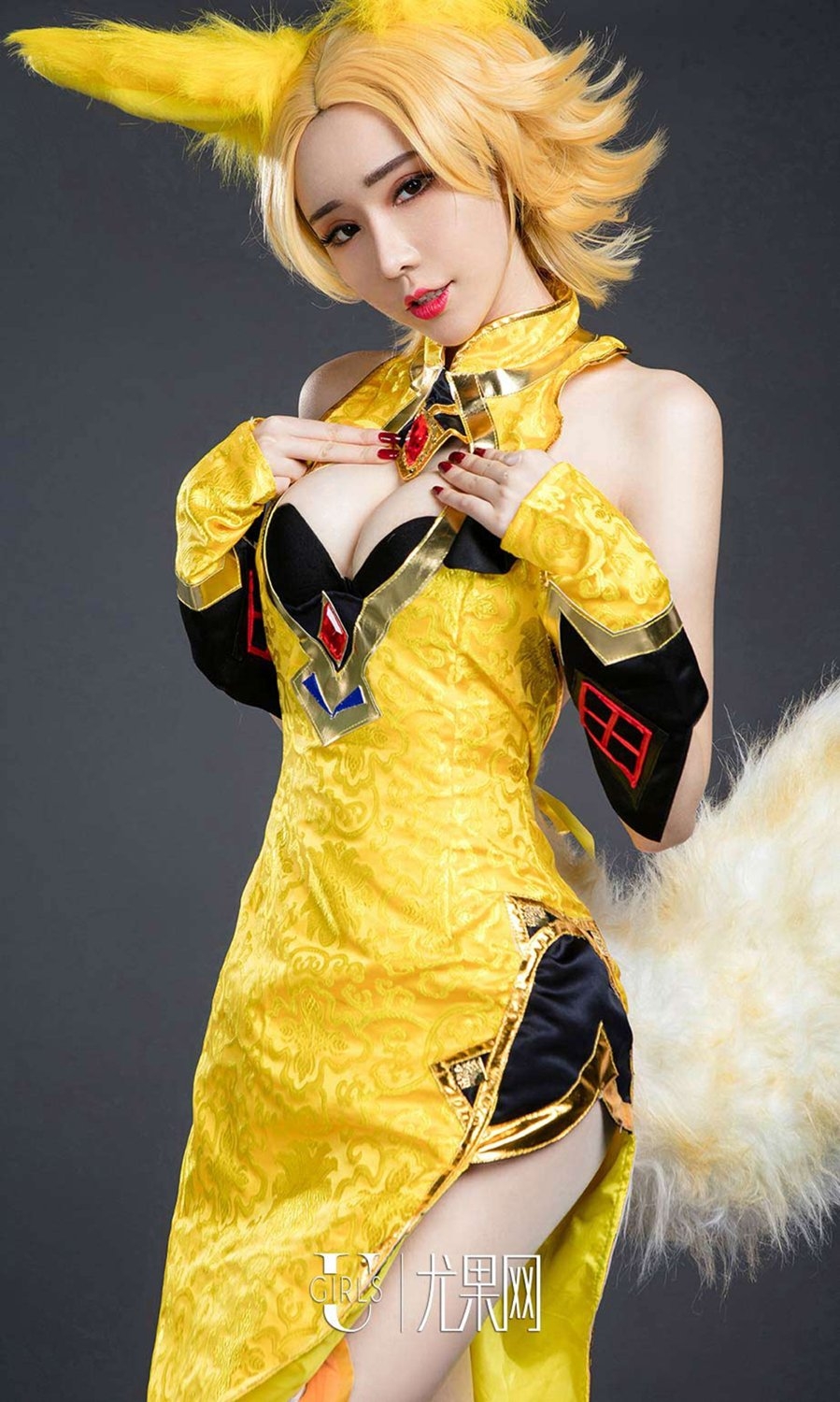 cosplay美女萌琪琪性感写真美胸诱人