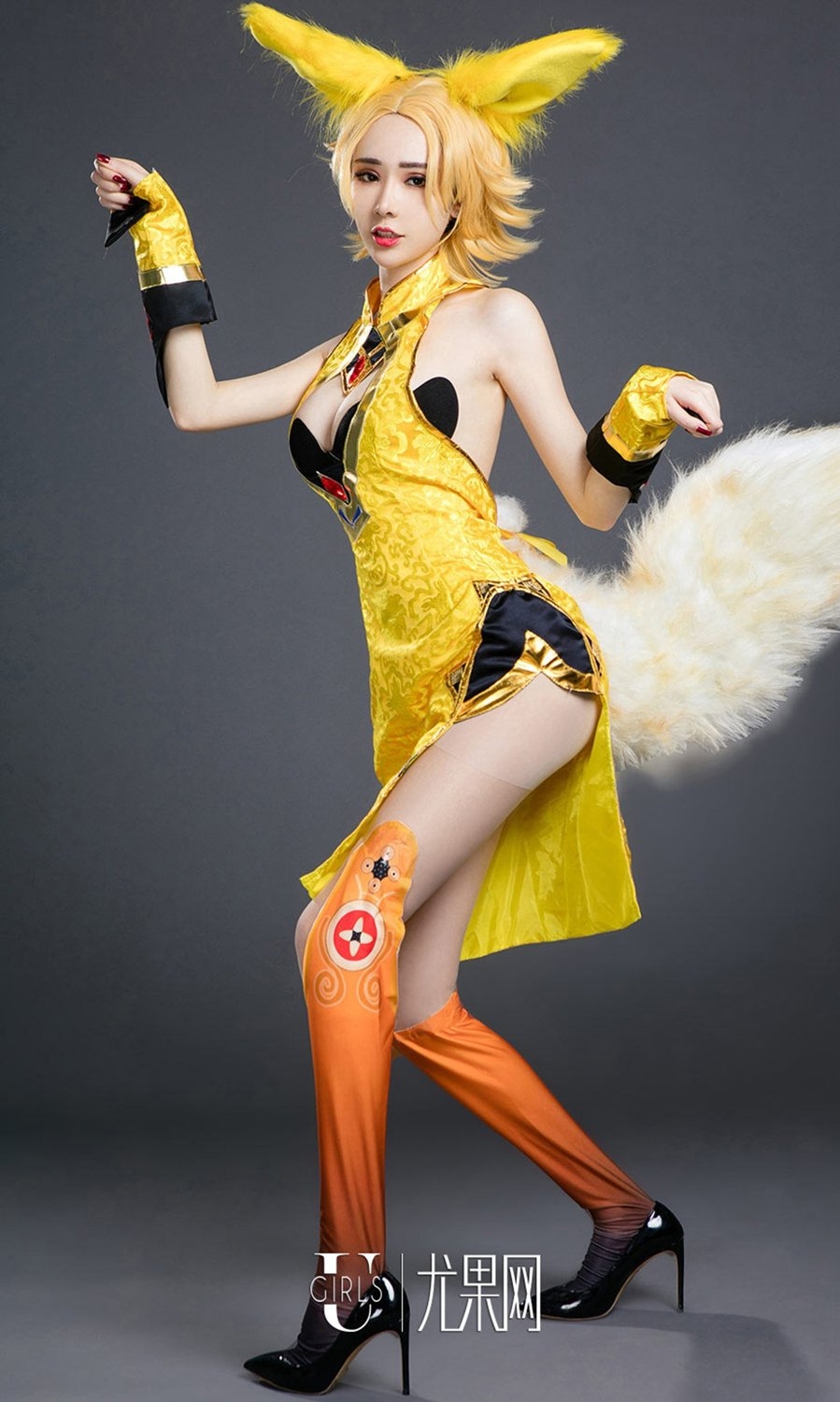 cosplay美女萌琪琪性感写真美胸诱人