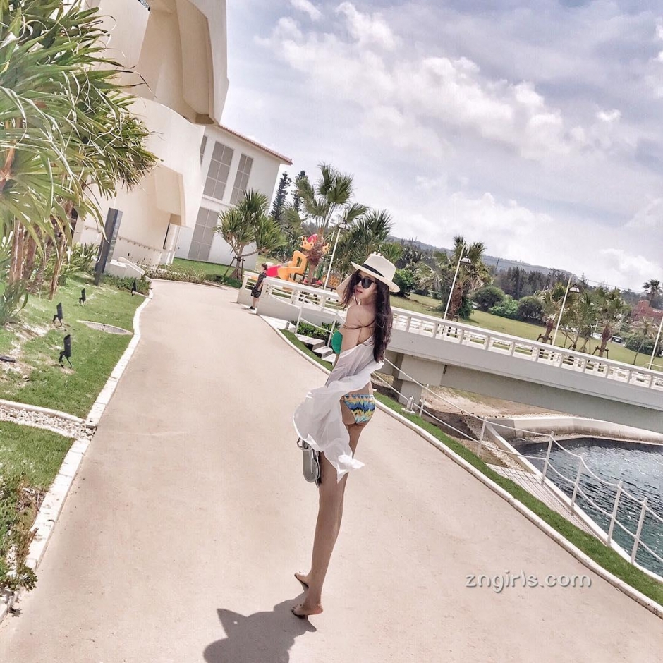 长腿模特Jessie洁西私房美照身材迷人