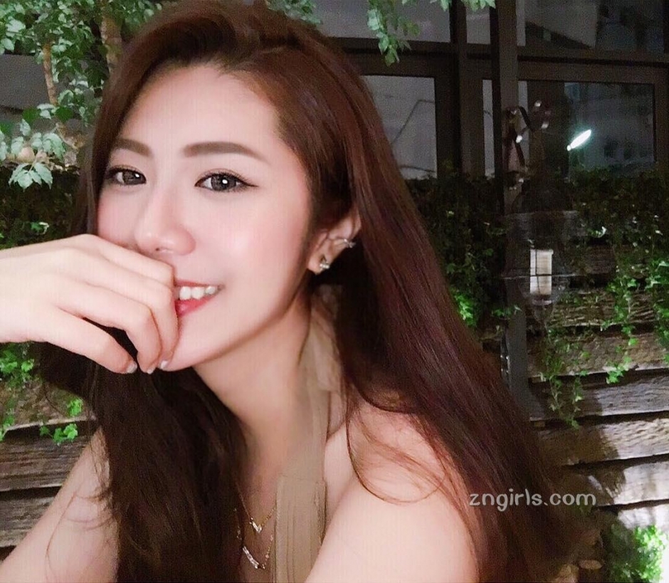 长腿模特Jessie洁西私房美照身材迷人