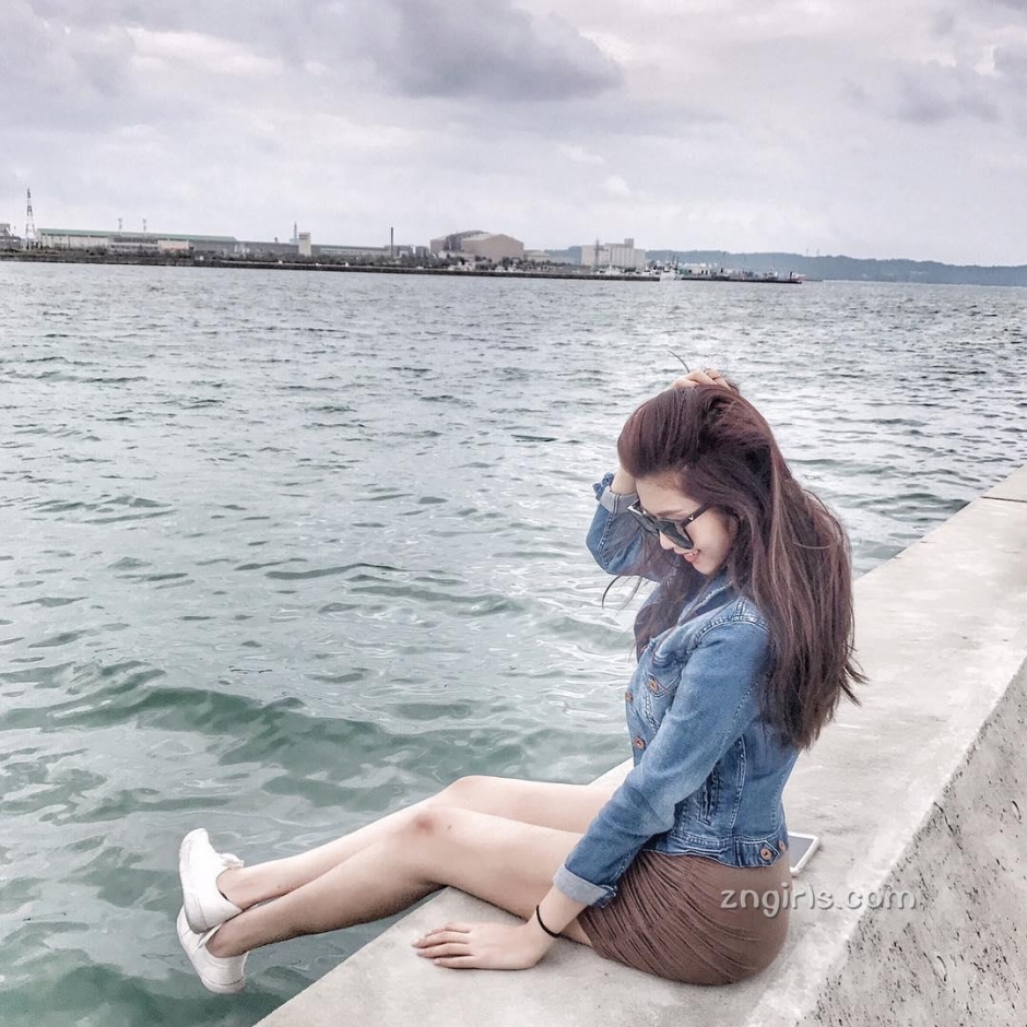 长腿模特Jessie洁西私房美照身材迷人