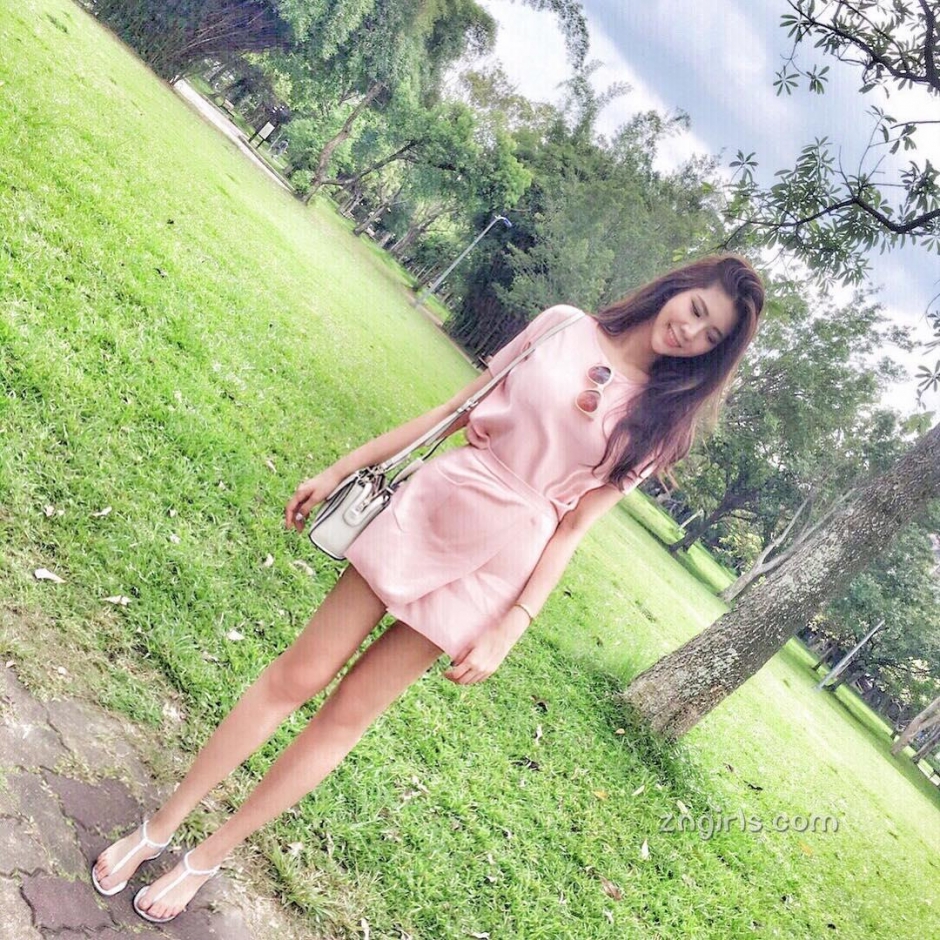 长腿模特Jessie洁西私房美照身材迷人