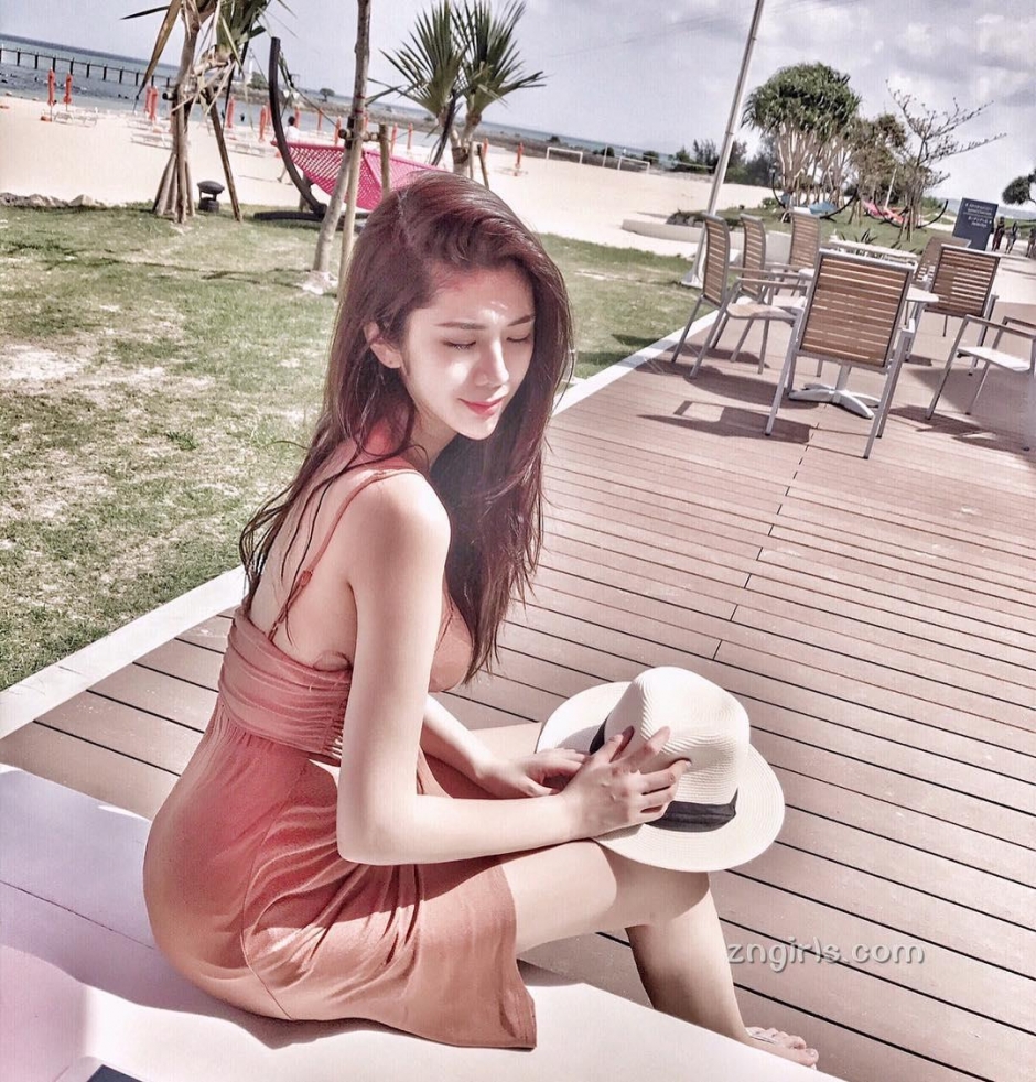 长腿模特Jessie洁西私房美照身材迷人