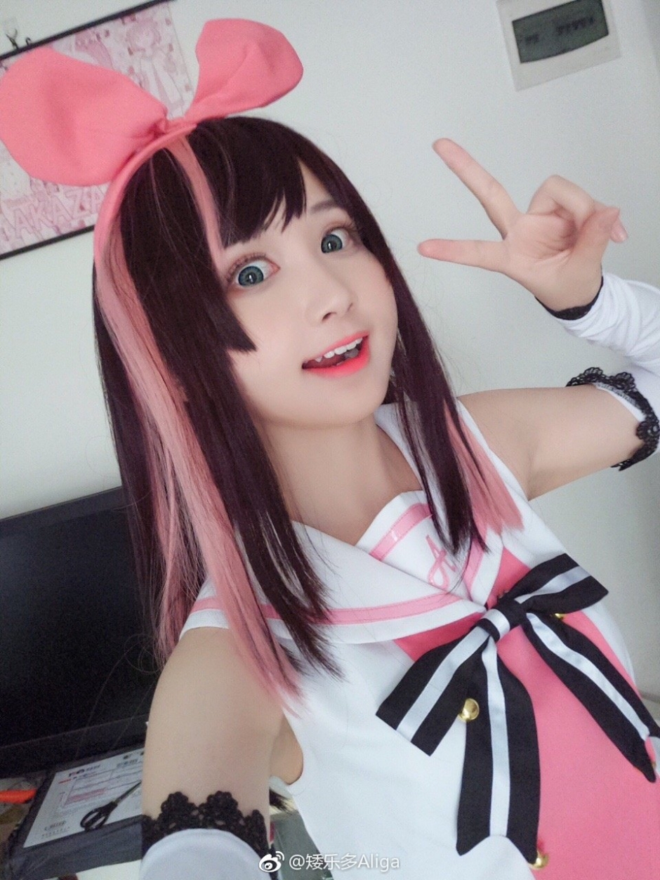 萝莉美女矮乐多Aliga私房美照可爱迷人